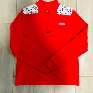 VINEYARD VINE PULLOVER!